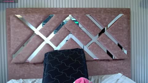 Isa online show from 03/28/26, 03:00