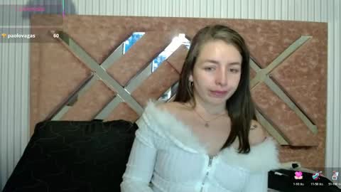 Snapshot of _isaabellaa chatting on 04/25/26, 02:47 Isa online show from 04/25/26, 02:47