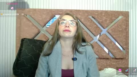 Snapshot of _isaabellaa chatting on 06/04/26, 01:39 Isa online show from 06/04/26, 01:39