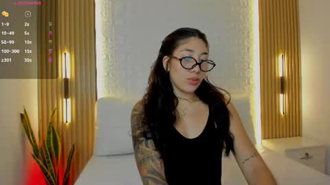 Isabella online show from 07/18/26, 12:20