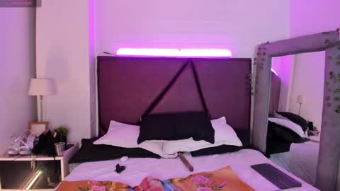 Isa online show from 02/24/25, 06:47