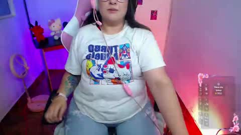 Snapshot of _jadee_p_ chatting on 09/11/25, 02:44 _jadee_p_ online show from 09/11/25, 02:44
