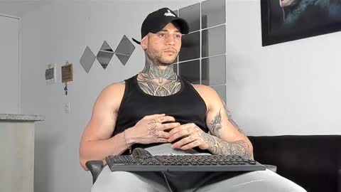 Snapshot of _jamesleandros chatting on 02/22/25, 03:34 jeison online show from 02/22/25, 03:34