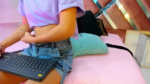 Jasmine online show from 03/29/26, 11:54