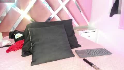 Snapshot of _jasmine_blush chatting on 06/30/26, 02:18 Jasmine online show from 06/30/26, 02:18