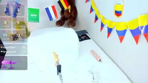 _jasminnee_ online show from 07/11/26, 06:10