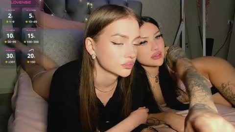 Snapshot of _jesslei_ chatting on 05/13/26, 12:46 Jess blond and Leila brunette online show from 05/13/26, 12:46