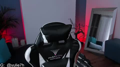  ...  online show from 11/14/25, 07:23