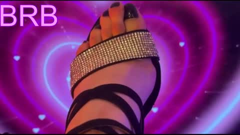  ...  online show from 06/04/26, 11:00