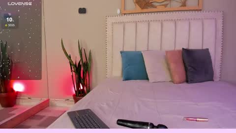    online show from 02/26/25, 10:42