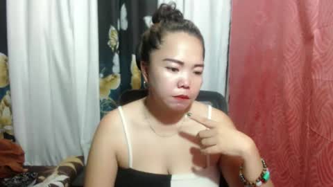 Snapshot of _joana chatting on 04/30/26, 10:32 _joana online show from 04/30/26, 10:32