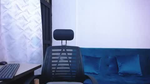 Snapshot of _joanne_and_oliver_ chatting on 07/31/26, 01:49 Joanne Oliver online show from 07/31/26, 01:49