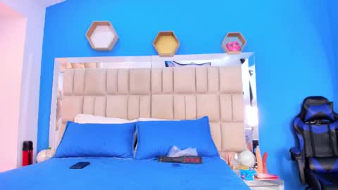 _johnson_alana online show from 09/27/25, 12:32