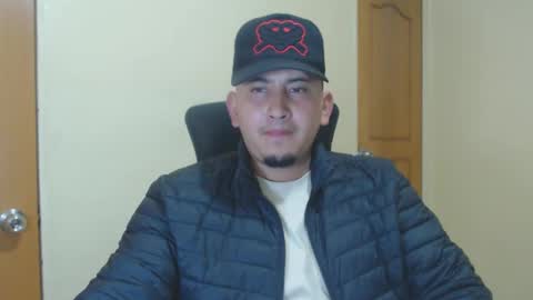 Snapshot of _jordanxxiii chatting on 01/02/25, 02:43 jordan online show from 01/02/25, 02:43