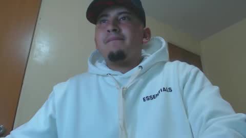 Snapshot of _jordanxxiii chatting on 01/03/25, 02:32 jordan online show from 01/03/25, 02:32