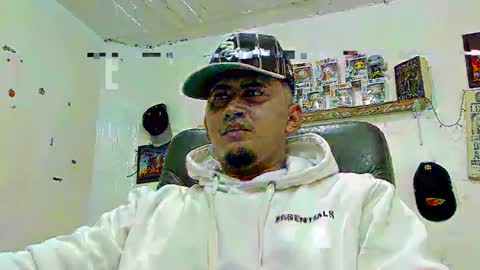 Snapshot of _jordanxxiii chatting on 02/02/25, 05:15 jordan online show from 02/02/25, 05:15