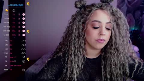 _just_a_queen_3 online show from 01/22/25, 06:20