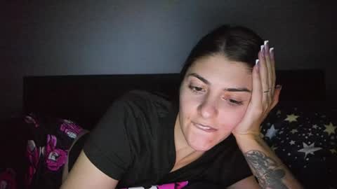 Snapshot of _just_a_simple_girl chatting on 12/02/24, 06:54 _just_a_simple_girl online show from 12/02/24, 06:54