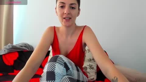 Snapshot of _just_a_simple_girl chatting on 09/21/25, 09:33 _just_a_simple_girl online show from 09/21/25, 09:33