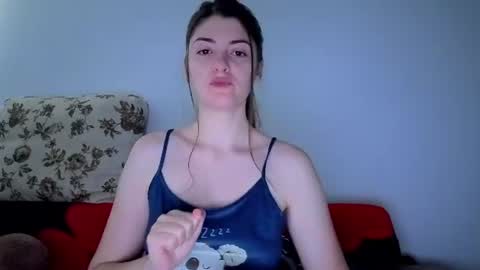 Snapshot of _just_a_simple_girl chatting on 06/16/26, 05:54 _just_a_simple_girl online show from 06/16/26, 05:54