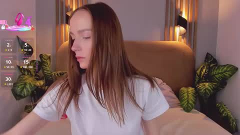 Kira online show from 11/17/25, 07:03