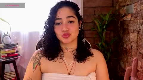 Snapshot of _kat_1 chatting on 09/13/25, 07:13 online show from 09/13/25, 07:13