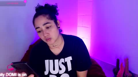 Snapshot of _kat_1 chatting on 10/07/25, 10:07 online show from 10/07/25, 10:07