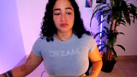 Snapshot of _kat_1 chatting on 05/12/26, 10:01 online show from 05/12/26, 10:01