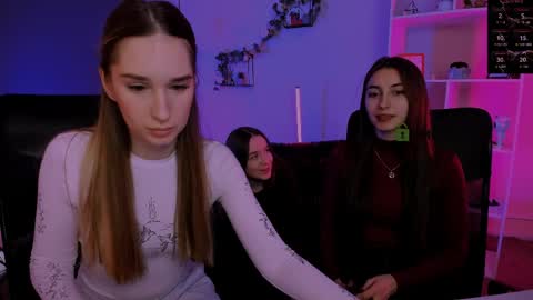 _kellykitten_ online show from 03/25/26, 09:59