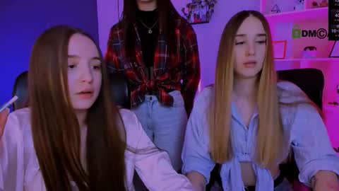 _kellykitten_ online show from 03/26/26, 10:10