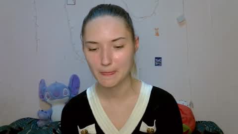 Snapshot of _kikiclark_ chatting on 09/15/25, 09:04 _kikiclark_ online show from 09/15/25, 09:04