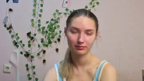 _kikiclark_ online show from 03/01/26, 08:55