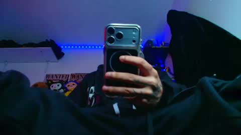 Snapshot of _kingshadows_ chatting on 07/15/26, 07:19 SHADOW online show from 07/15/26, 07:19