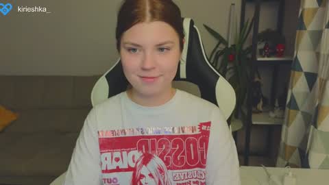 Snapshot of _kirieshka chatting on 01/10/25, 06:17 Molly Emily online show from 01/10/25, 06:17