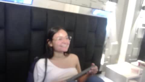 Jalina online show from 10/22/25, 03:45