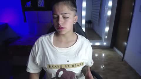 _kitten_1 online show from 02/22/26, 01:09