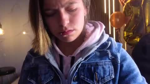 _kitten_1 online show from 07/05/26, 03:02