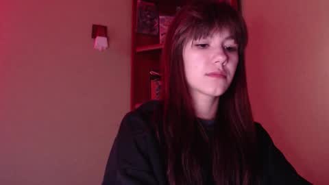 Snapshot of _kora chatting on 10/21/25, 10:49 Kora online show from 10/21/25, 10:49