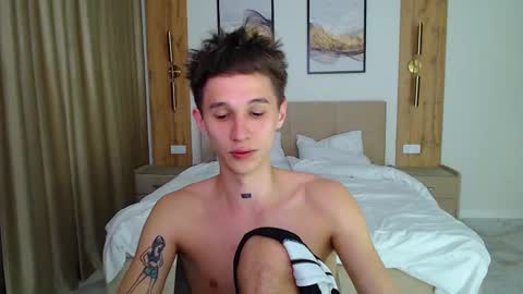 Snapshot of _kurt chatting on 03/12/25, 06:00 Kurt online show from 03/12/25, 06:00