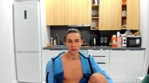 Snapshot of _kurt chatting on 09/22/25, 04:31 Kurt online show from 09/22/25, 04:31