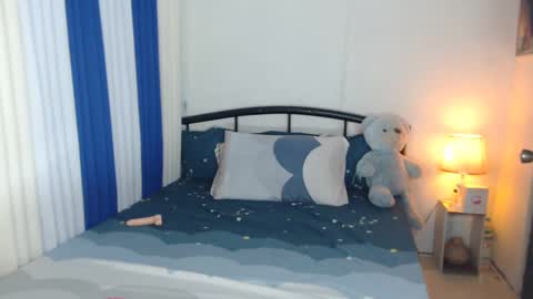 Kylie online show from 02/10/25, 07:26