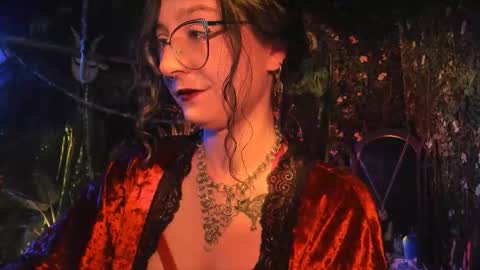 Snapshot of _lady_luna_ chatting on 02/15/26, 11:12 Lady Luna online show from 02/15/26, 11:12