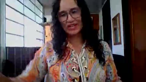 SANDRA online show from 10/13/25, 10:10