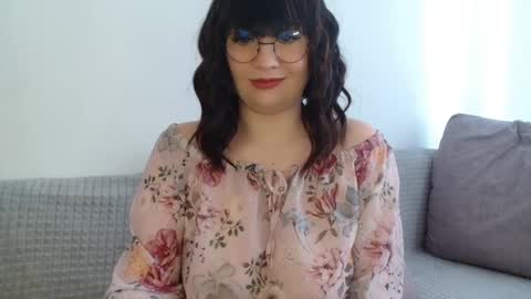 Snapshot of _lalilu_ chatting on 02/16/25, 10:21 _lalilu_ online show from 02/16/25, 10:21