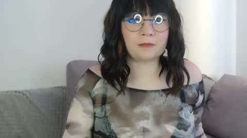 Snapshot of _lalilu_ chatting on 02/25/25, 10:04 _lalilu_ online show from 02/25/25, 10:04