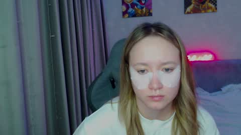 _lalune_ online show from 01/24/25, 09:05