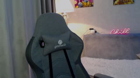 _lalune_ online show from 02/26/25, 01:32