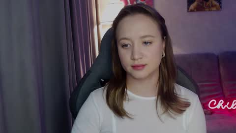 _lalune_ online show from 11/05/25, 09:31