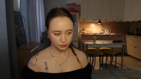 _lalune_ online show from 03/20/26, 05:45