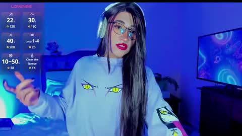 Snapshot of _lararose chatting on 12/12/24, 06:36 lara online show from 12/12/24, 06:36